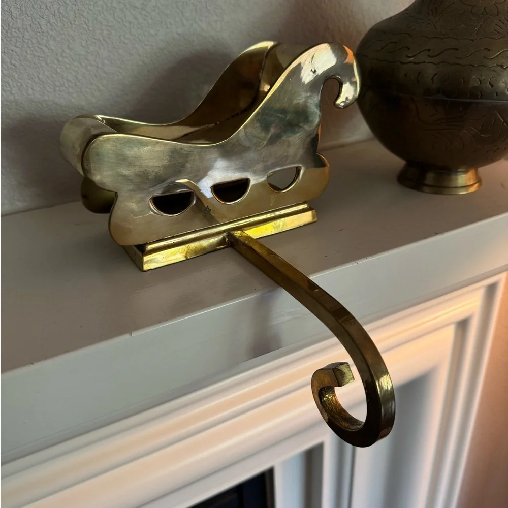 Vintage Elegant Gold‎ Sleigh Stocking Holder